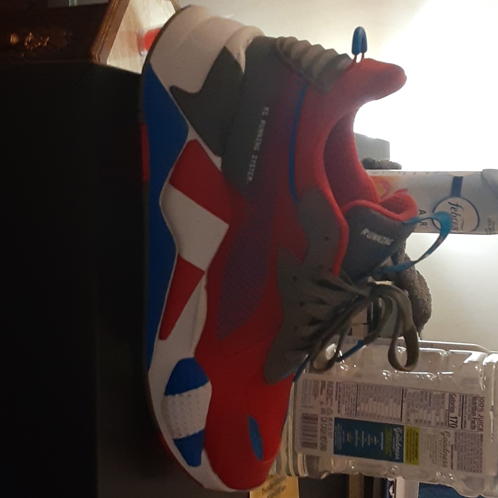 Sneakers